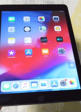 Планшет Apple iPad Air Wi-Fi 16 GB Black