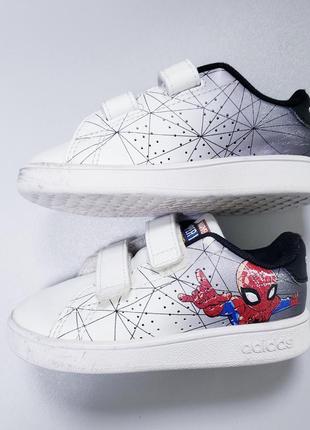 Adidas marvel кроссовки человек паук мальчику 22 р 14 см стелька