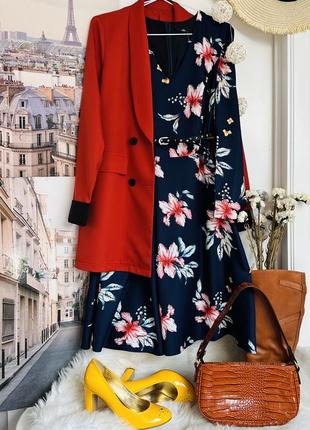Платье в цветы и. терракотовый пиджак 850 грн