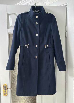 Пальто осінь, синього кольору, всередині на підкладці, розмір 42-