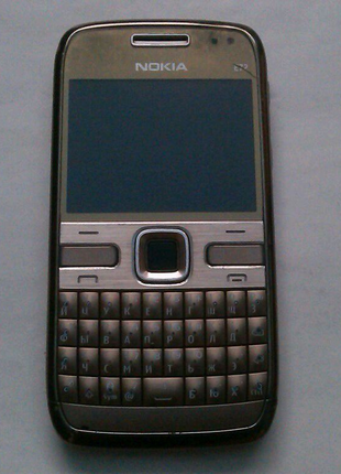 Nokia E72 -1