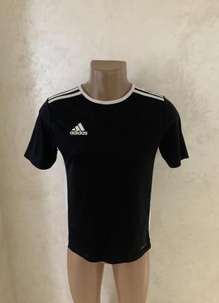 Спортивная футболка adidas черная для спорта