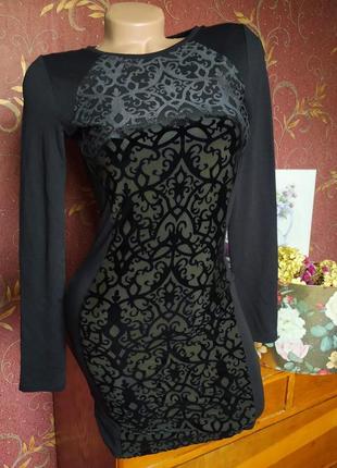 Міні сукня чорна облягаюча з візерунокм від h&m