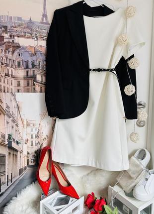 Брендовое  белое платье и черный пиджак в комплекте по желанию