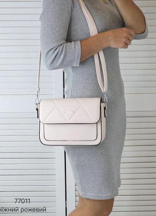 Женская стильная и качественная сумка из эко кожи нежно розовая