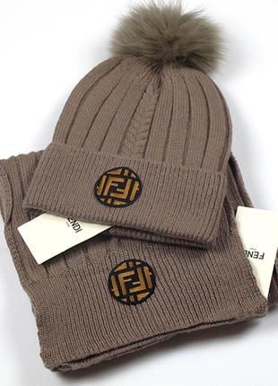 Шикарный комплект шапка+шарф коричневого цвета