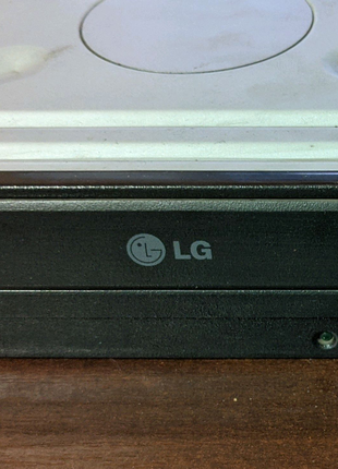 DVD-ROM LG GDR-8164B + шлейф IDE в подарок. (DVD 16x, CD 52x)