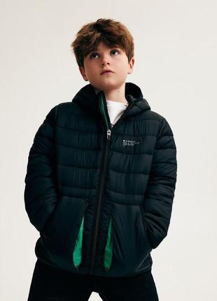 Легкая стеганая куртка reserved для мальчика
