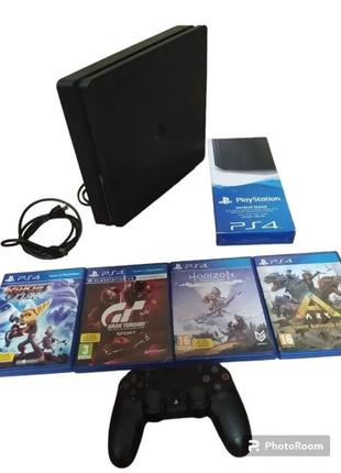 Б/В Приставка SONY PlayStation 4 1ТВ Black +підставка+ 3 гри