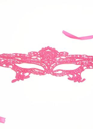 Маска кружевная карнавальная на лицо 32 на 11 см розовый