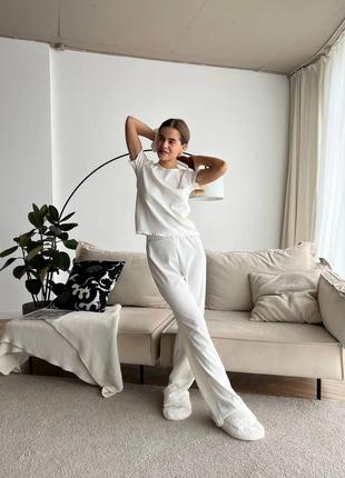 Женская пижама рубчик (футболка+брюки+резинка для волос), дома...