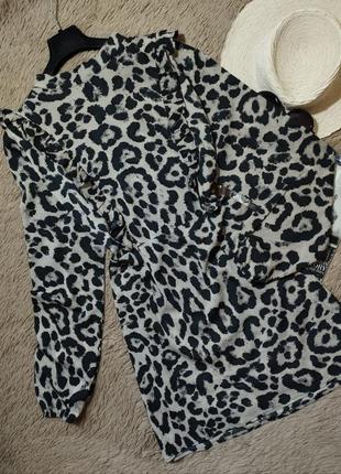Шикарное платье леопард с рюшами и объемными рукавами/платье