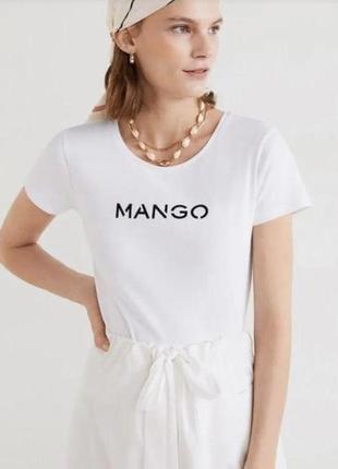 Базовая белая футболка c логотипом mango