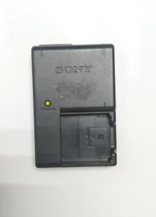 Зарядка для аккумуляторов Sony BC-CSGC