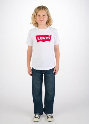 Новая футболка levi's 8-10 лет