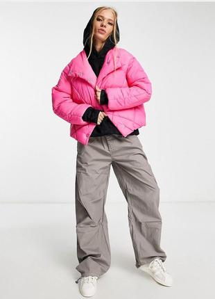 Розовая стеганная куртка новая