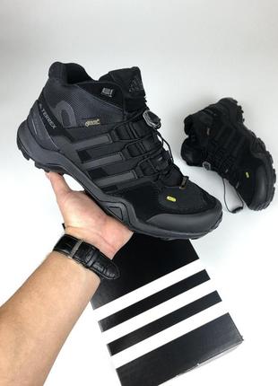 Мужские кроссовки adidas terrex черные