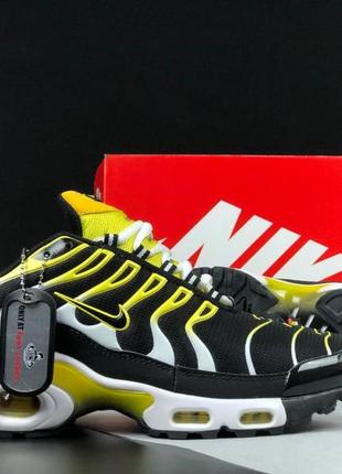 Мужские кроссовки nike air max plus tn  черные с желтым