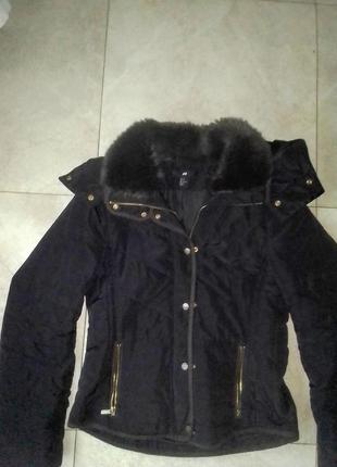 H&m (швеція) - демісезонна курточка , чорного кольору , розмір...