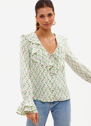 Женская зеленая блуза в цветочный принт с длинным рукавом с рю...