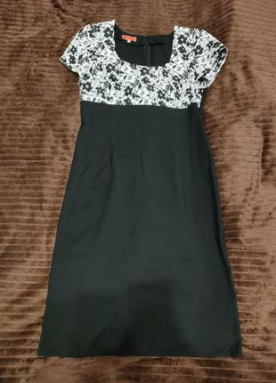 Нарядное черное мини платье с декором