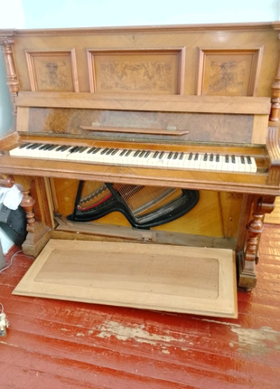 Вековое немецкое антикварное пианино
