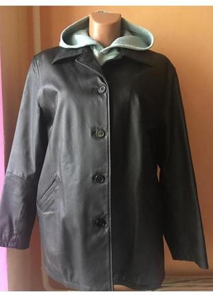 Отличная  кожаная куртка- жакет черная milan