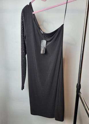 Новое черное вечернее мини -платье с одним длинным рукавом со ...