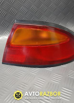 Стоп задний правый фонарь 8FBP51150 хэтчбек на Mazda 323F 1994...