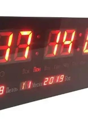 Электронные настольные часы с будильником, календарем, термоме...