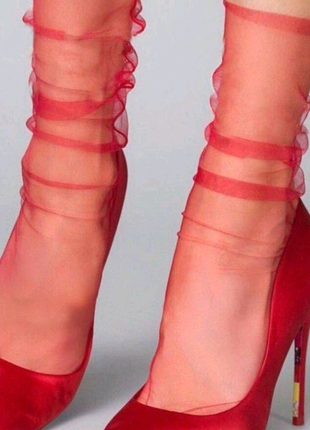 Фатинові шкарпетки червоні