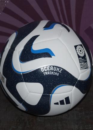 Футбольный мяч Adidas 2023 Oceaunz Training HT9014