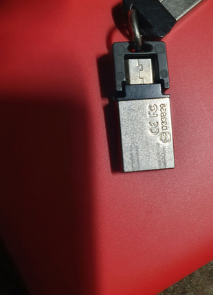 Флешка мини USB накопитель на 8 ГБ