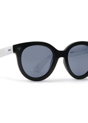 Сонцезахисні окуляри INVU Чорно-білі панто (2913A_K)