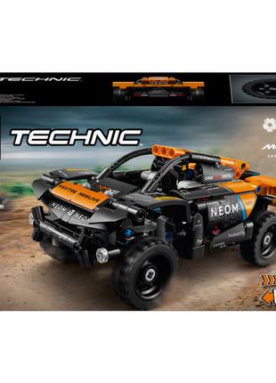 Конструктор LEGO Technic Автомобіль для перегонів NEOM McLaren...