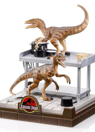 Ігрова фігурка Noble Collection Jurassic Park Velociraptor (NN...