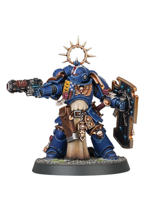 Warhammer 40000 Space Marines Lieutenant With Storm Shield