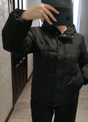 Теплая, пуховая куртка с капюшоном от бренда VRS WOMAN