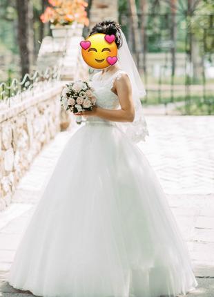 Свадебное блестящее платье 2019