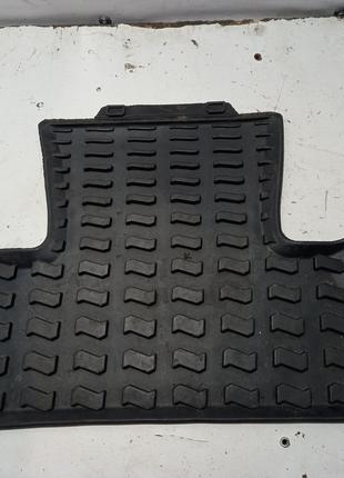 8r0061511 задній гумовий килимок Audi Q5 12-16