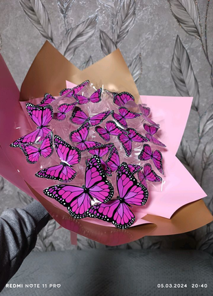 Букет з метеликів