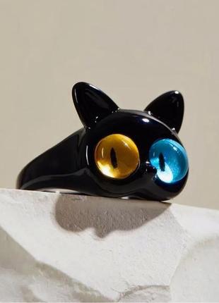 Стильне миле кільце каблучка котик кіт з кольоровими очима