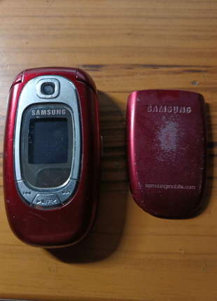 Телефон Samsung SGH-E360