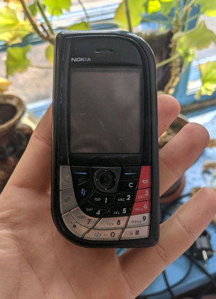 Nokia 7610