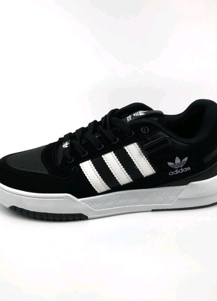 Чоловічі кросівки Adidas forum black&white