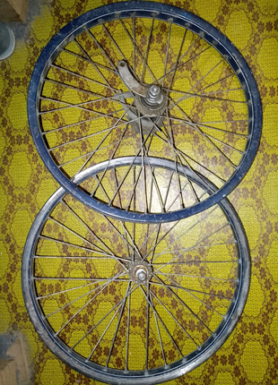 Пара колес в сборе без резины  для велосипеда 20"дюймов Десна.2
