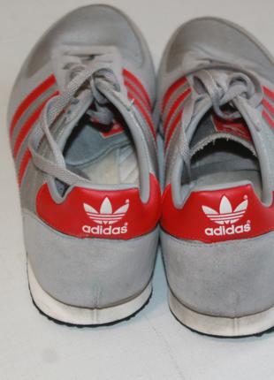 Классические кроссовки Adidas. 45-46 размер