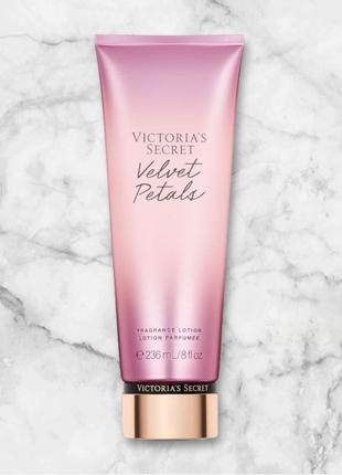 Лосьйон для тіла Victoria´s Secret Velvet Petals Fragrance Lotion