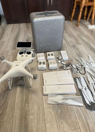 DJI phantom 4 дрон