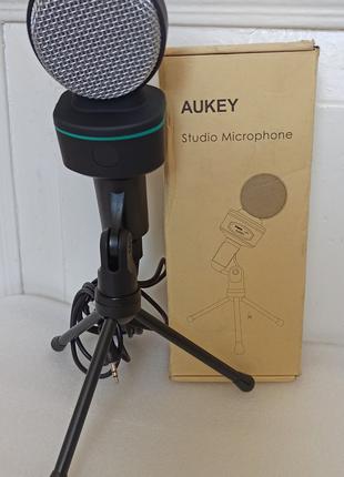 Микрофон студийный Aukey MI-W1